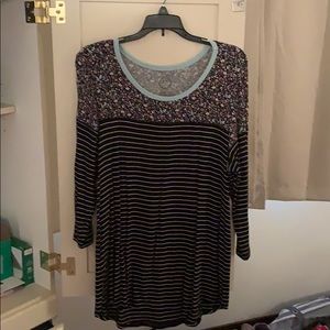 Cute 24/7 3/4 sleeve shirt.